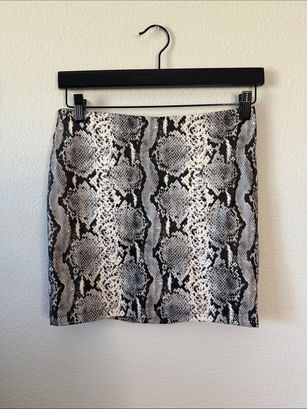 Charlotte Russe Black & White Snake Print Mini Skirt